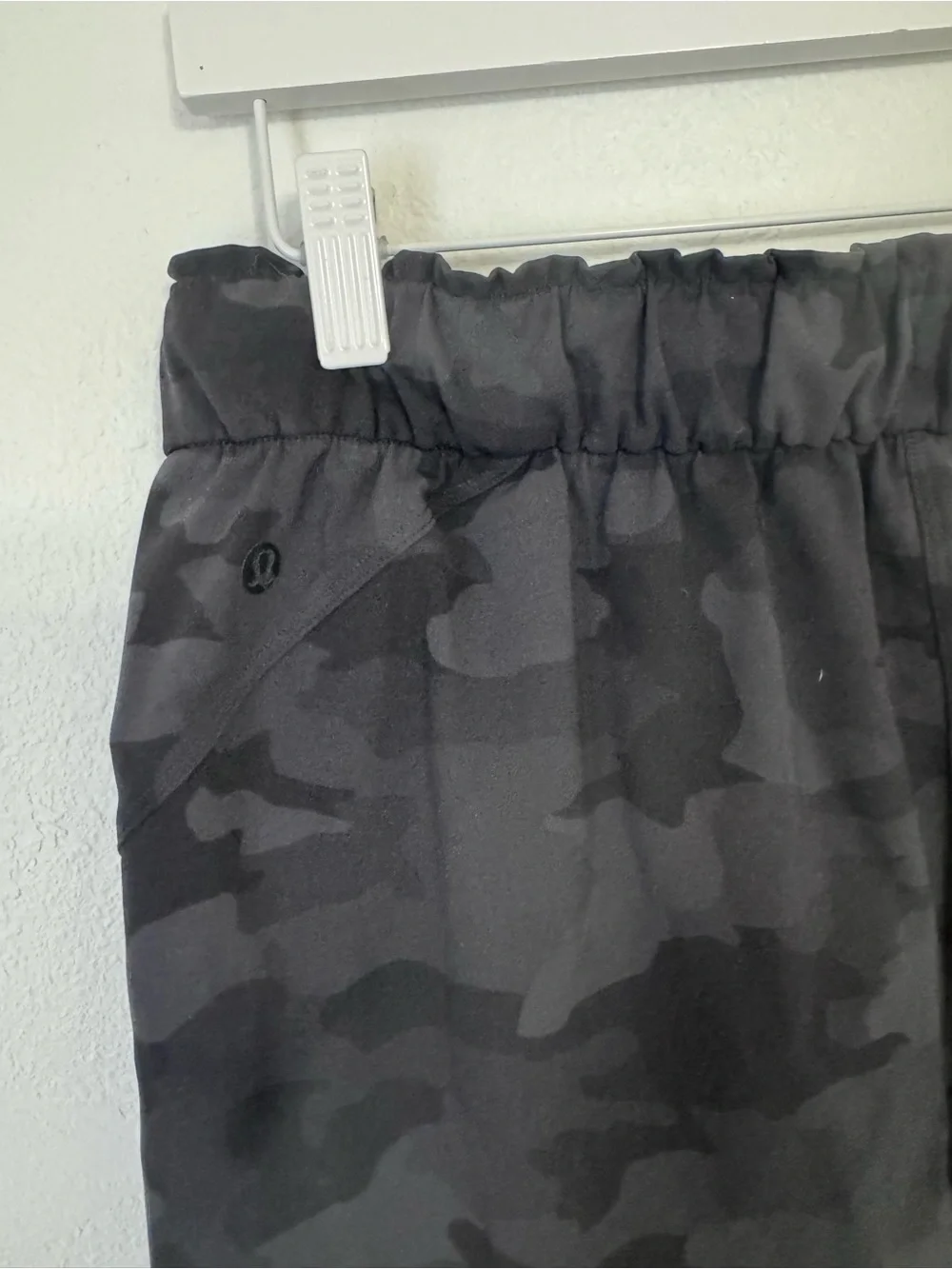 Lululemon Stretch High Rise Crop 23